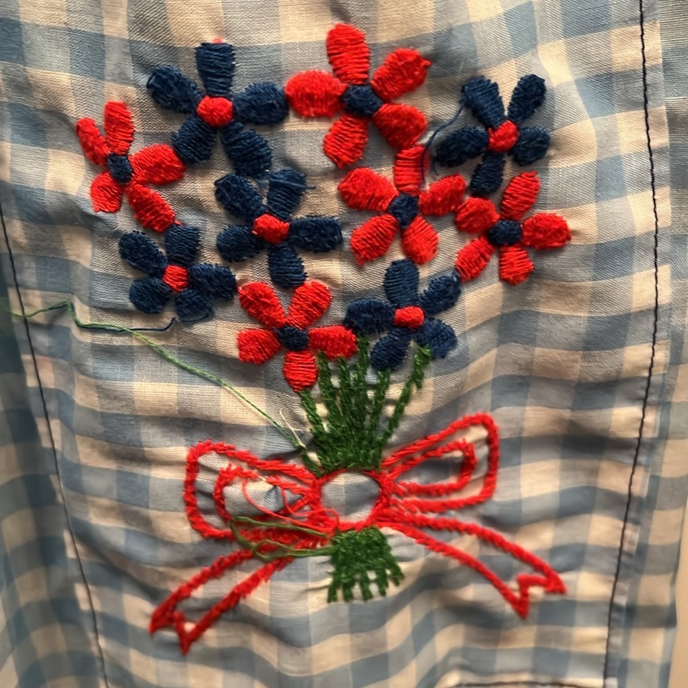 Vintage cotton poly house dress blue white checkered embroidered flowers - Picture 5 of 8